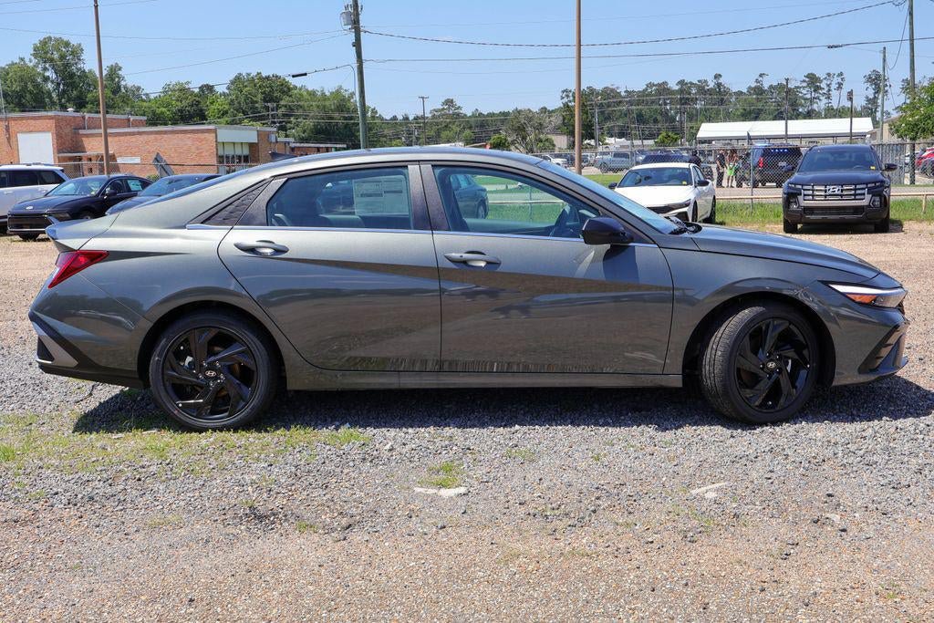 New 2026 Hyundai Elantra SEL Sport Premium FWD image 24