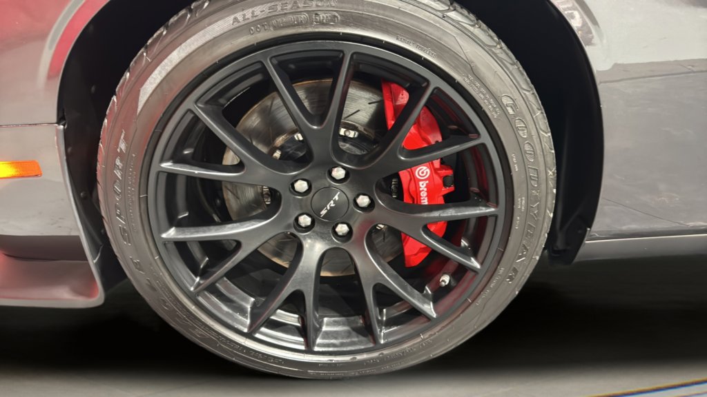 Used 2015 Dodge Challenger SRT Hellcat image 15