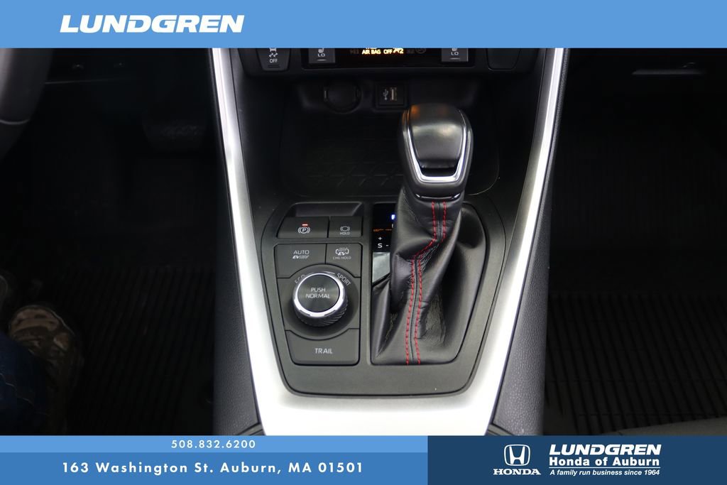 Used 2024 Toyota RAV4 SE w/ Weather & Moonroof Package image 24