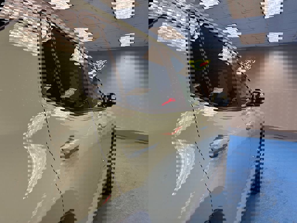 New 2026 Chevrolet Equinox LT image 6