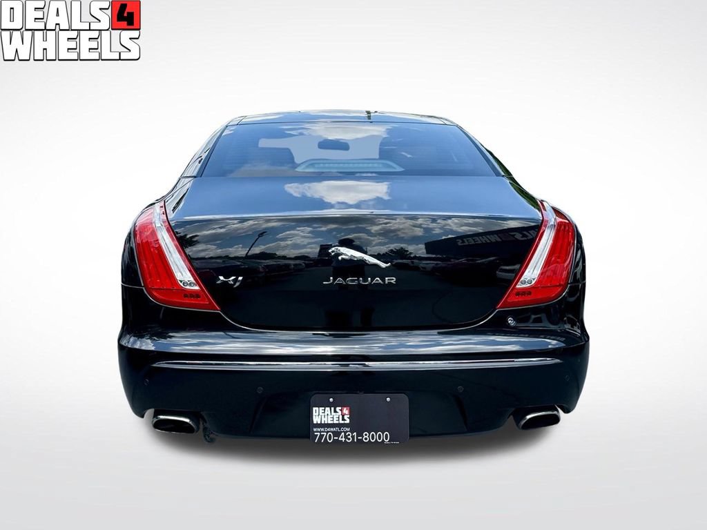 Used 2012 Jaguar XJ RWD image 9