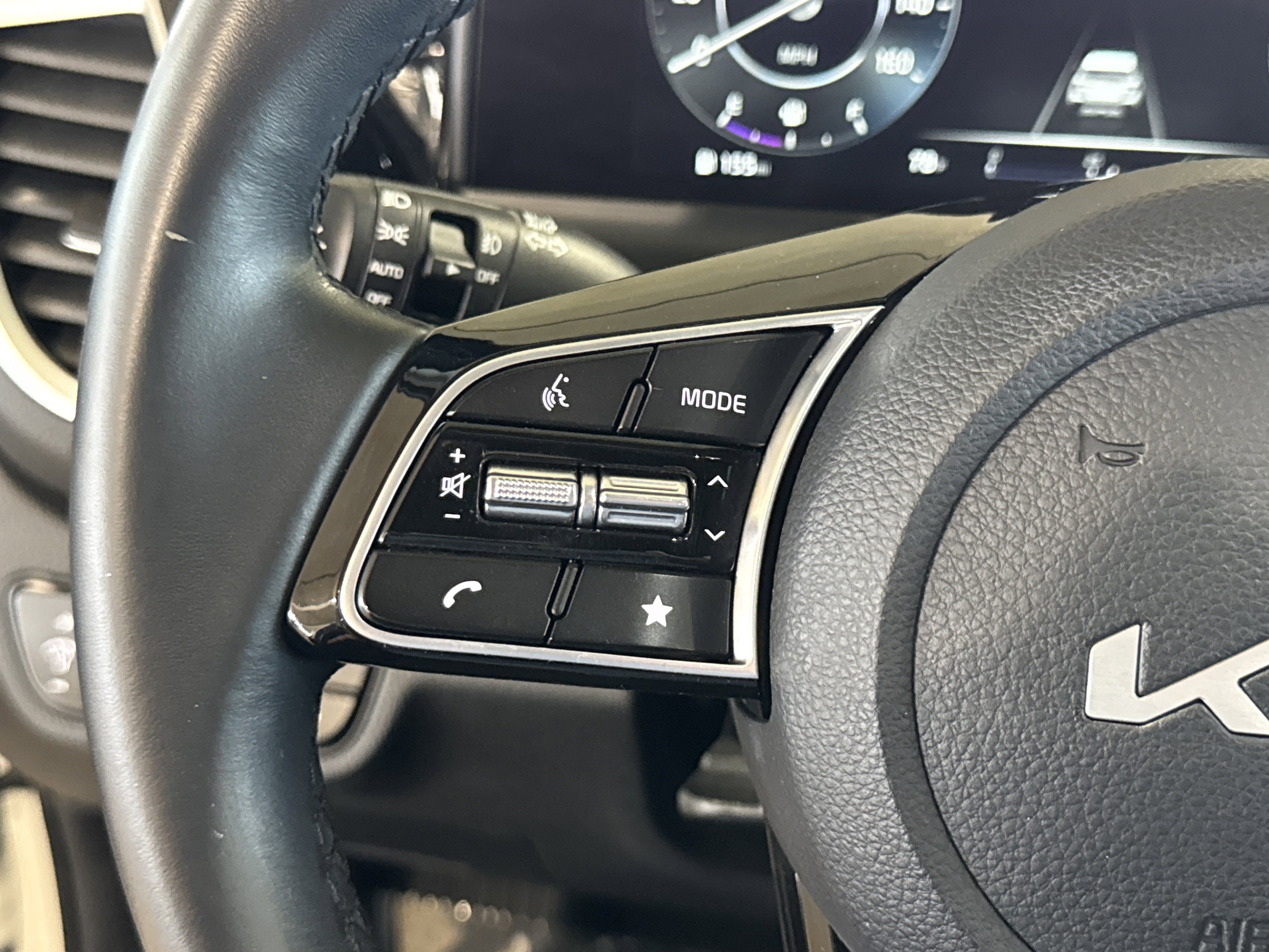 Used 2024 Kia Seltos S image 21