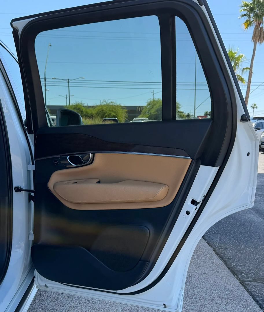 Used 2016 Volvo XC90 T6 Momentum w/ Momentum Plus Package AWD/4WD image 40