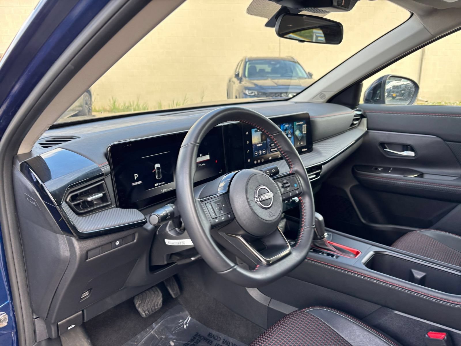 Used 2026 Nissan Kicks SR AWD/4WD image 32