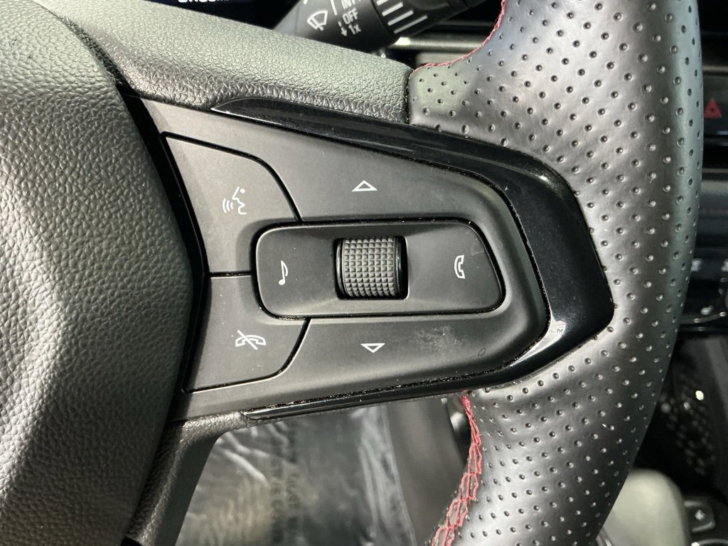 Used 2025 Chevrolet TrailBlazer RS w/ Convenience Package image 18