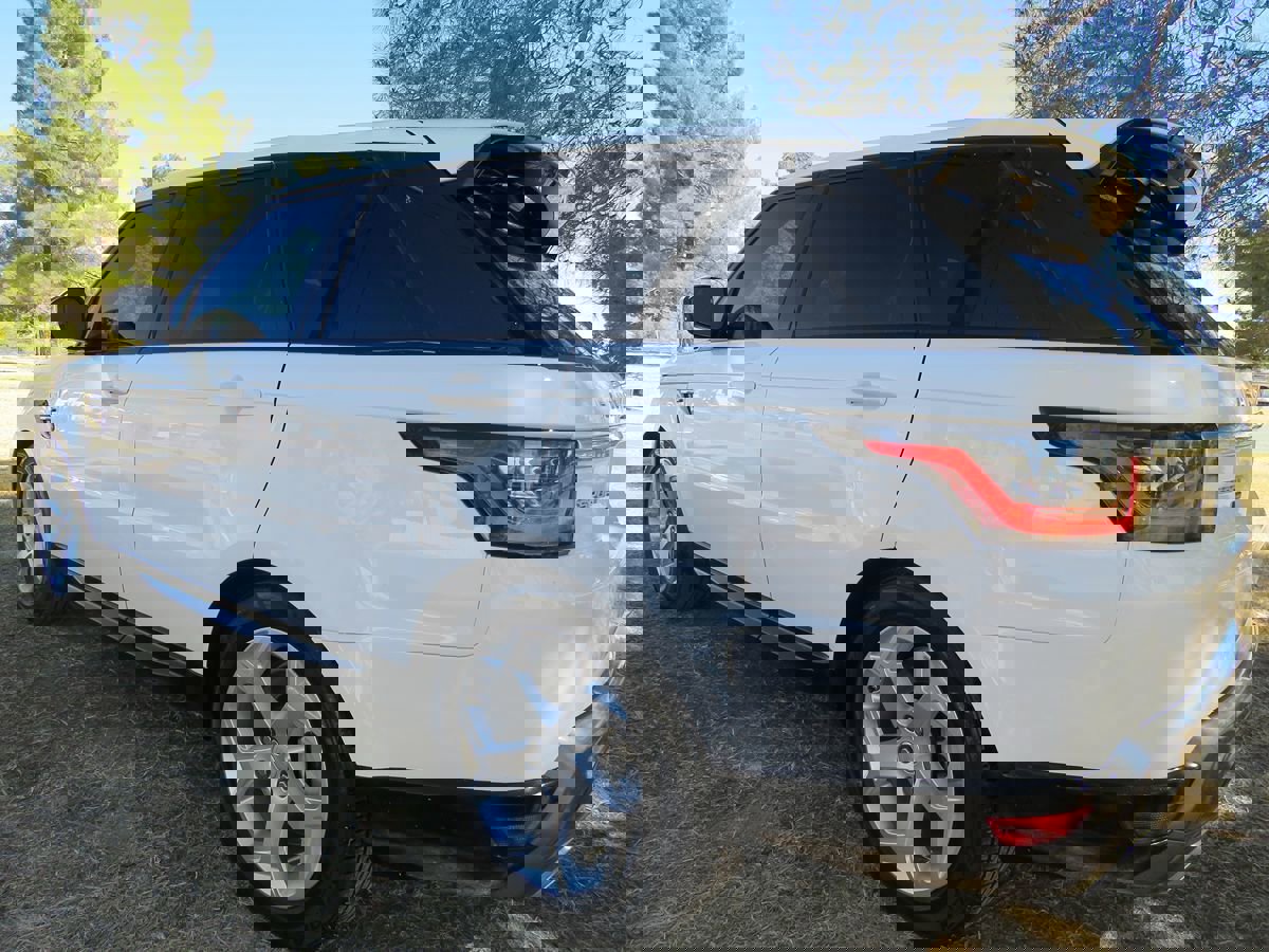 Used 2020 Land Rover Range Rover Sport HSE AWD/4WD image 4