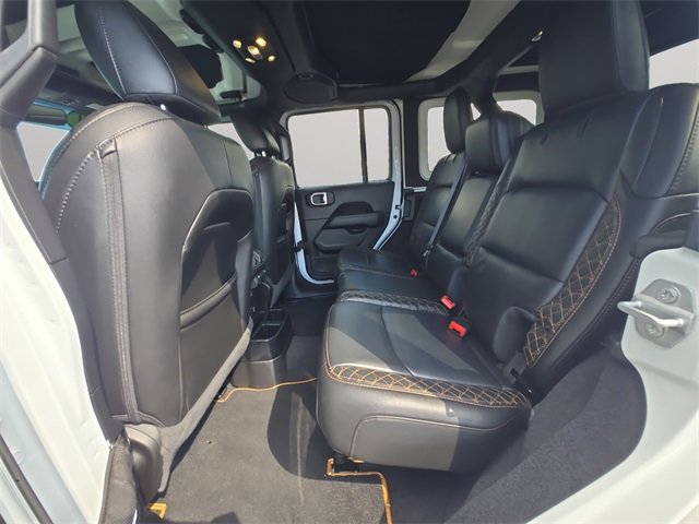 Used 2020 Jeep Wrangler Unlimited Sahara image 12