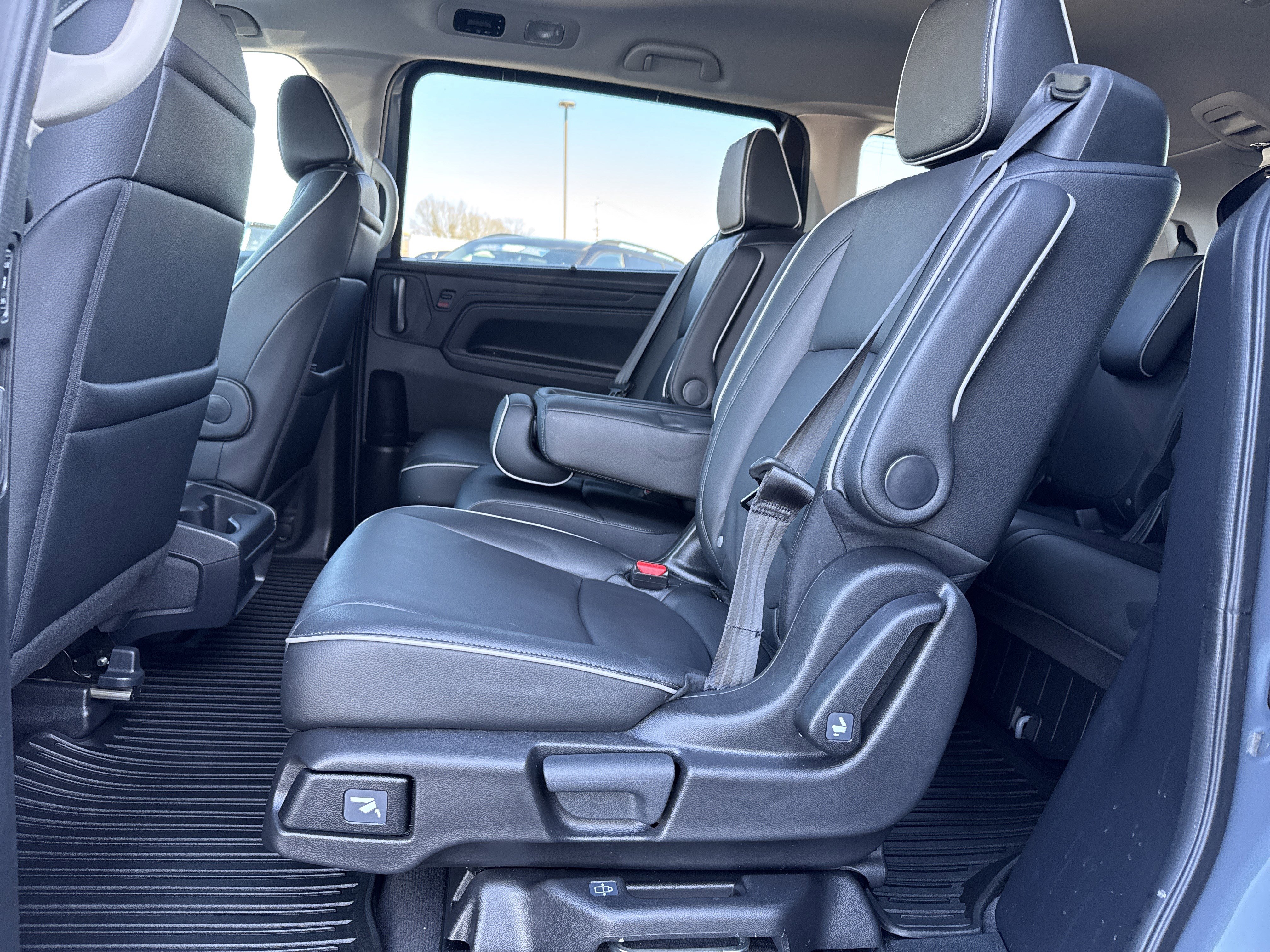 Used 2025 Honda Odyssey Touring image 33