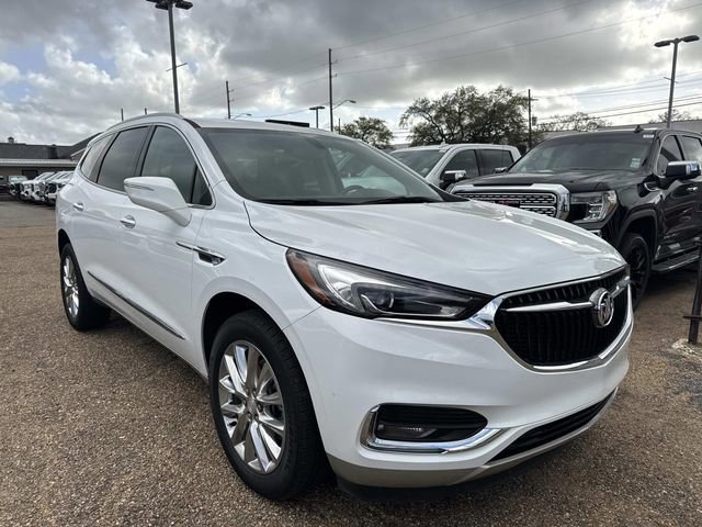 Used 2020 Buick Enclave Essence w/ Sound and Sites Package image 4