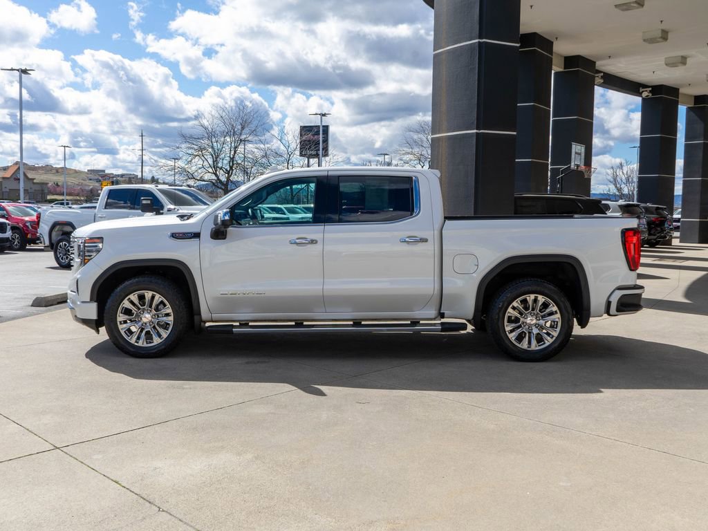 Used 2023 GMC Sierra 1500 Denali w/ Technology Package image 4