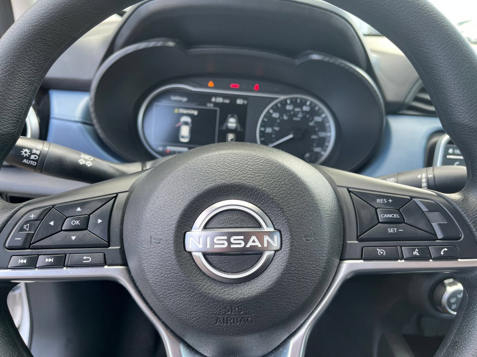 Used 2025 Nissan Versa SV FWD image 28