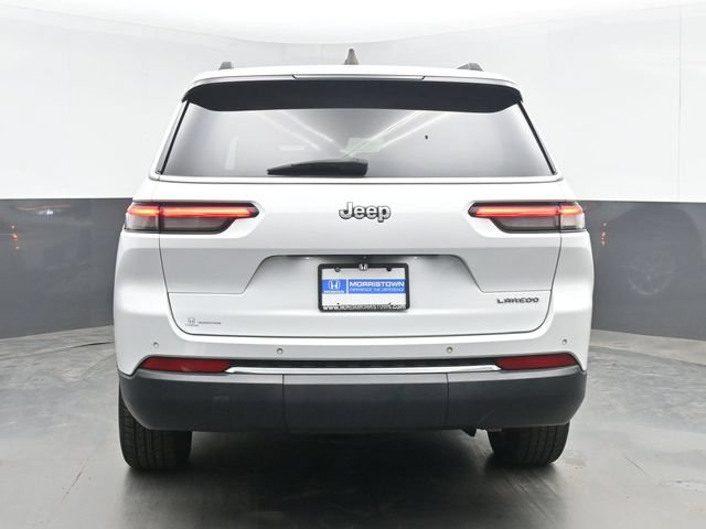 Used 2023 Jeep Grand Cherokee L Laredo RWD image 9