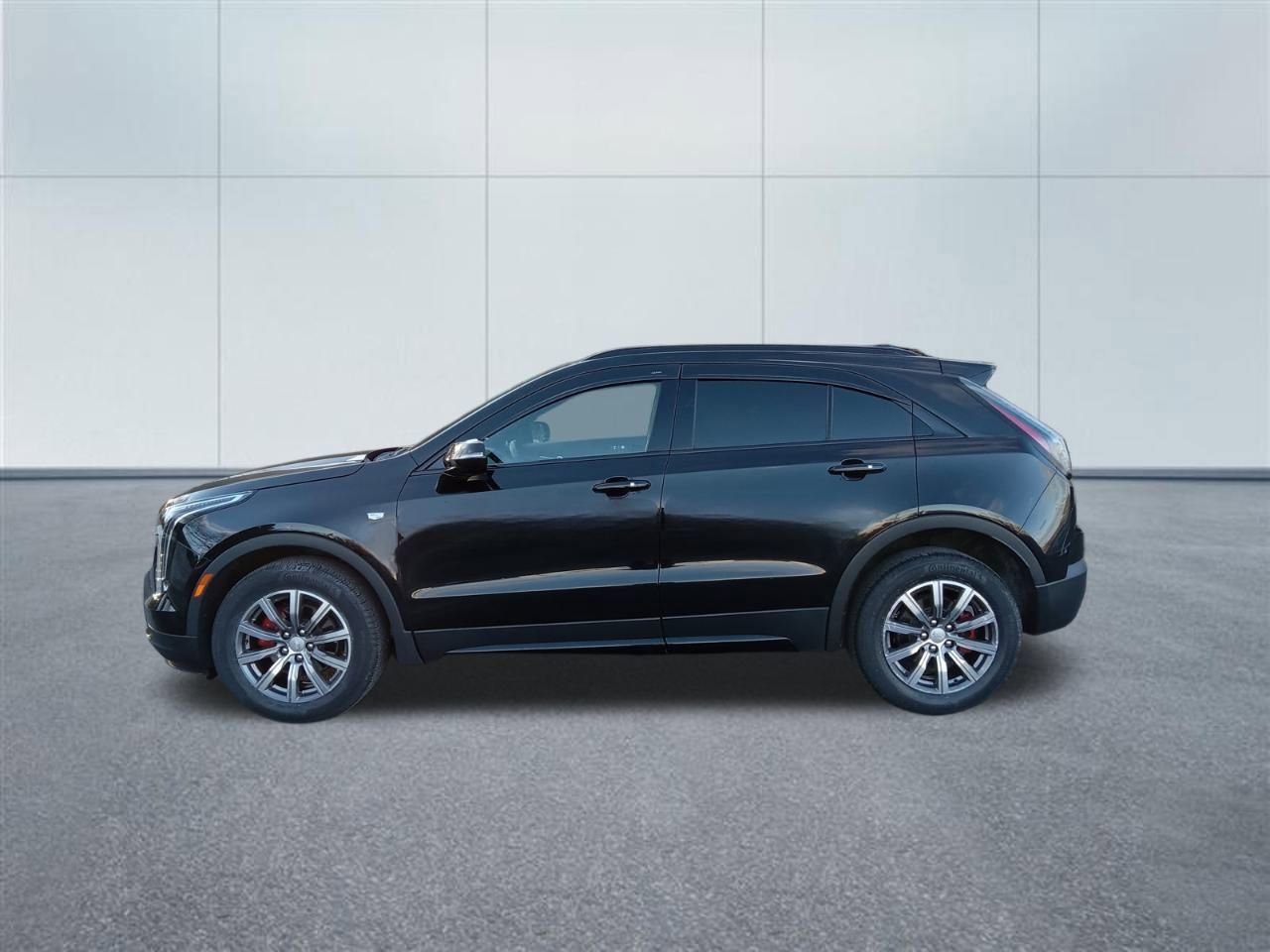 Used 2021 Cadillac XT4 Sport image 2