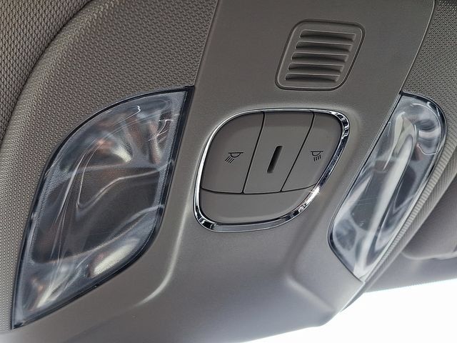 Used 2022 Jeep Compass Latitude FWD image 26
