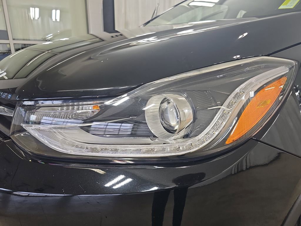 Used 2018 Chevrolet Trax Premier image 36