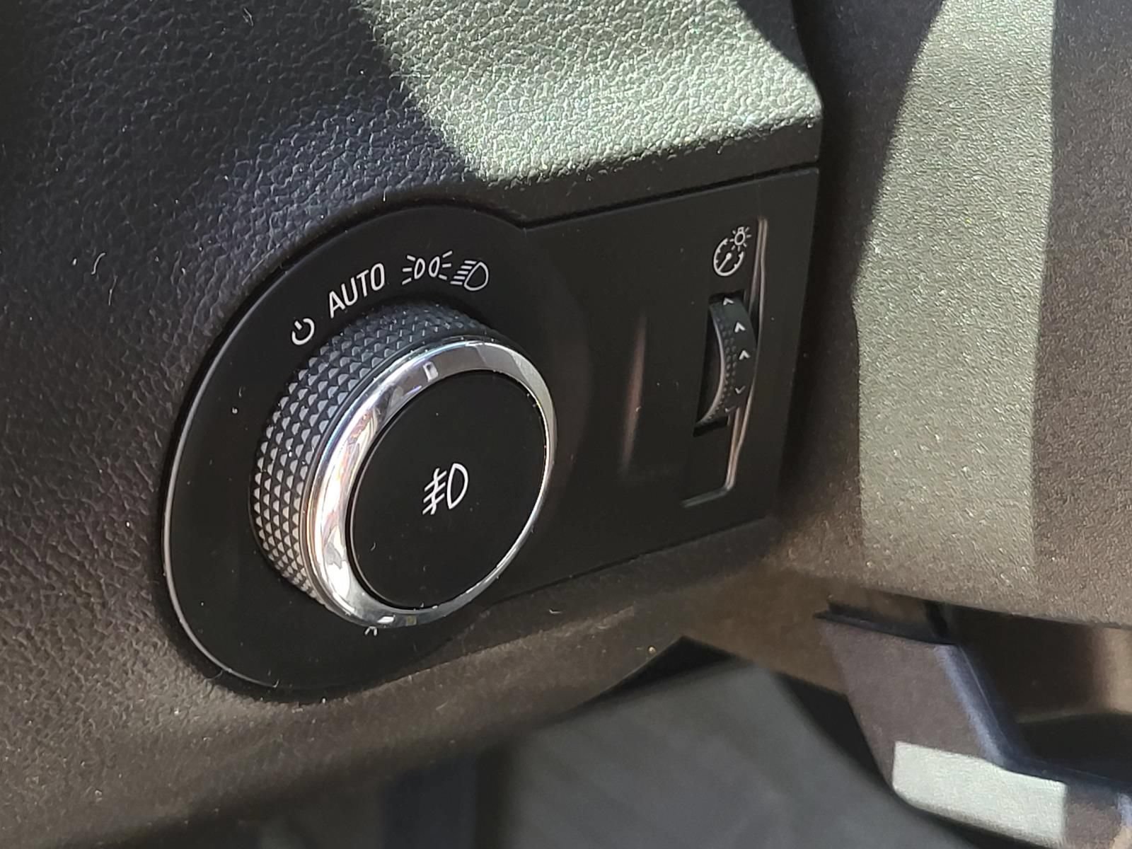 Used 2013 Chevrolet Camaro SS RWD image 17