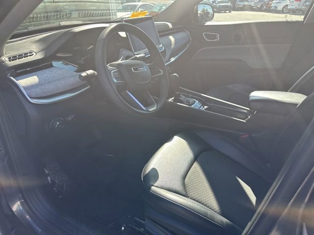 Used 2022 Jeep Compass Latitude FWD image 10