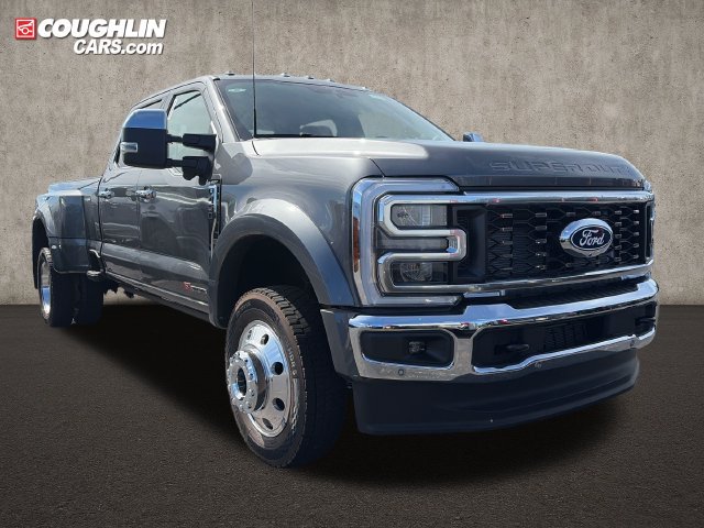 New 2027 Ford F450 Lariat w/ Lariat Ultimate Package