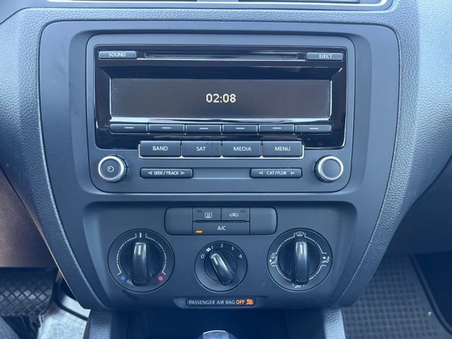 Used 2014 Volkswagen Jetta SE FWD image 22