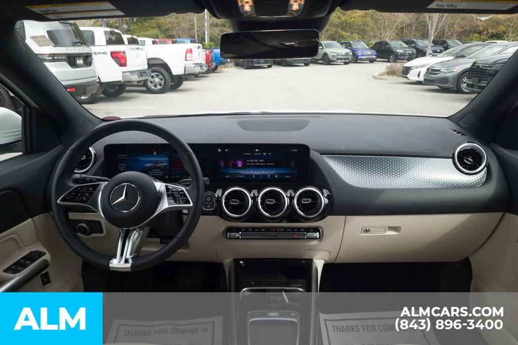 Used 2025 Mercedes-Benz GLA 250 4MATIC image 18