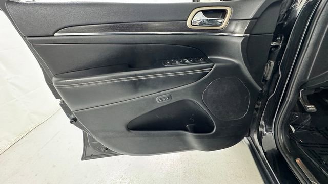 Used 2015 Jeep Grand Cherokee Limited AWD/4WD image 19