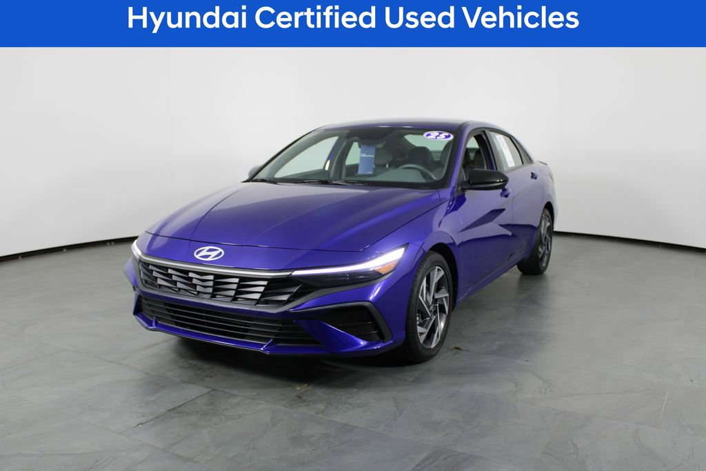 Certified 2025 Hyundai Elantra Sport image 2