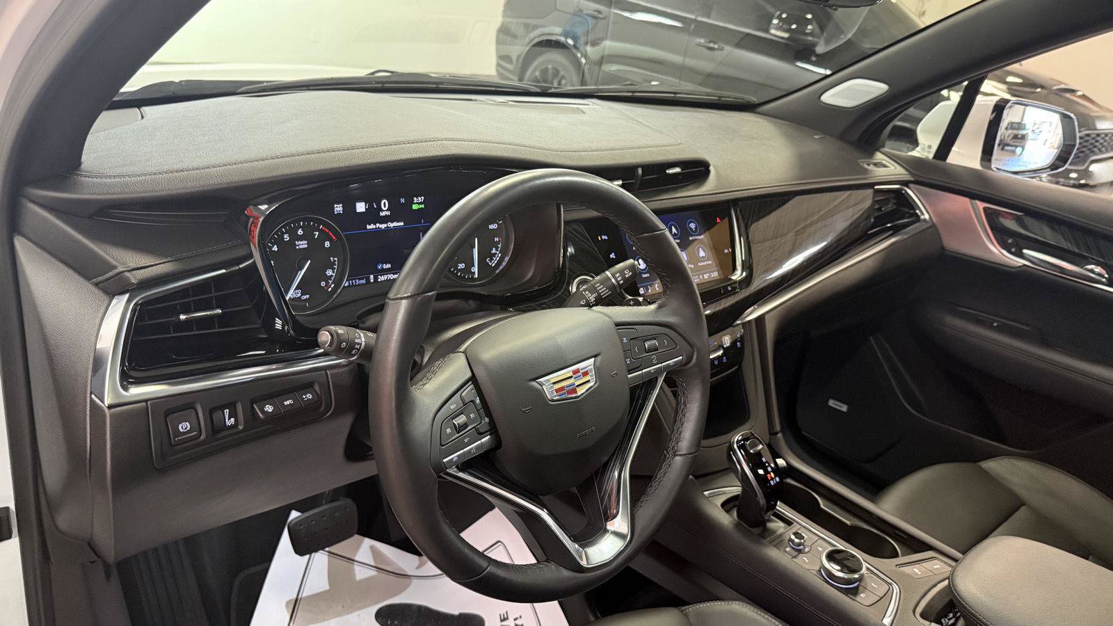 Used 2022 Cadillac XT6 Premium Luxury w/ Technology Package AWD/4WD image 47