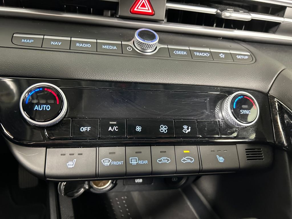 Certified 2023 Hyundai Elantra SEL w/ Convenience Package image 15