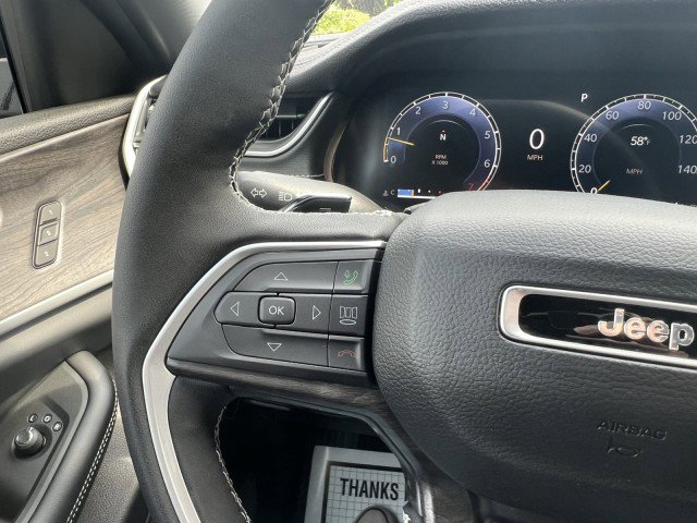 New 2025 Jeep Grand Cherokee Limited w/ Black Appearance Package image 26