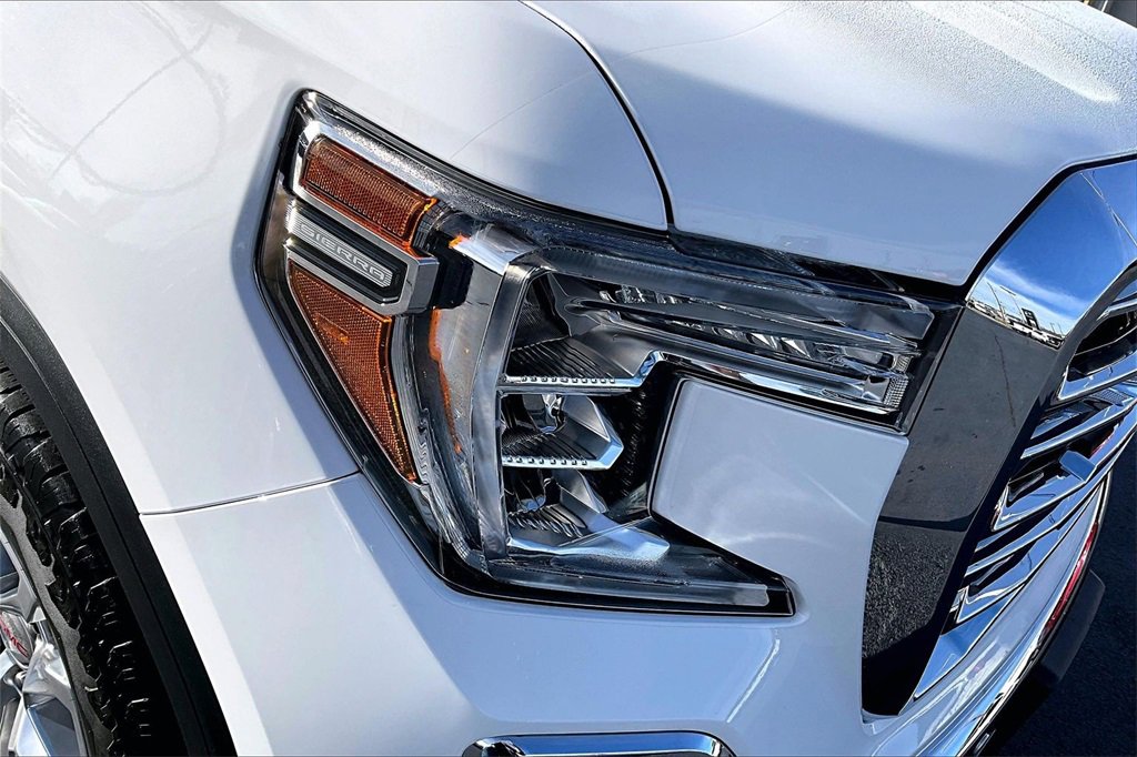 Used 2019 GMC Sierra 1500 SLT w/ SLT Premium Plus Package image 30