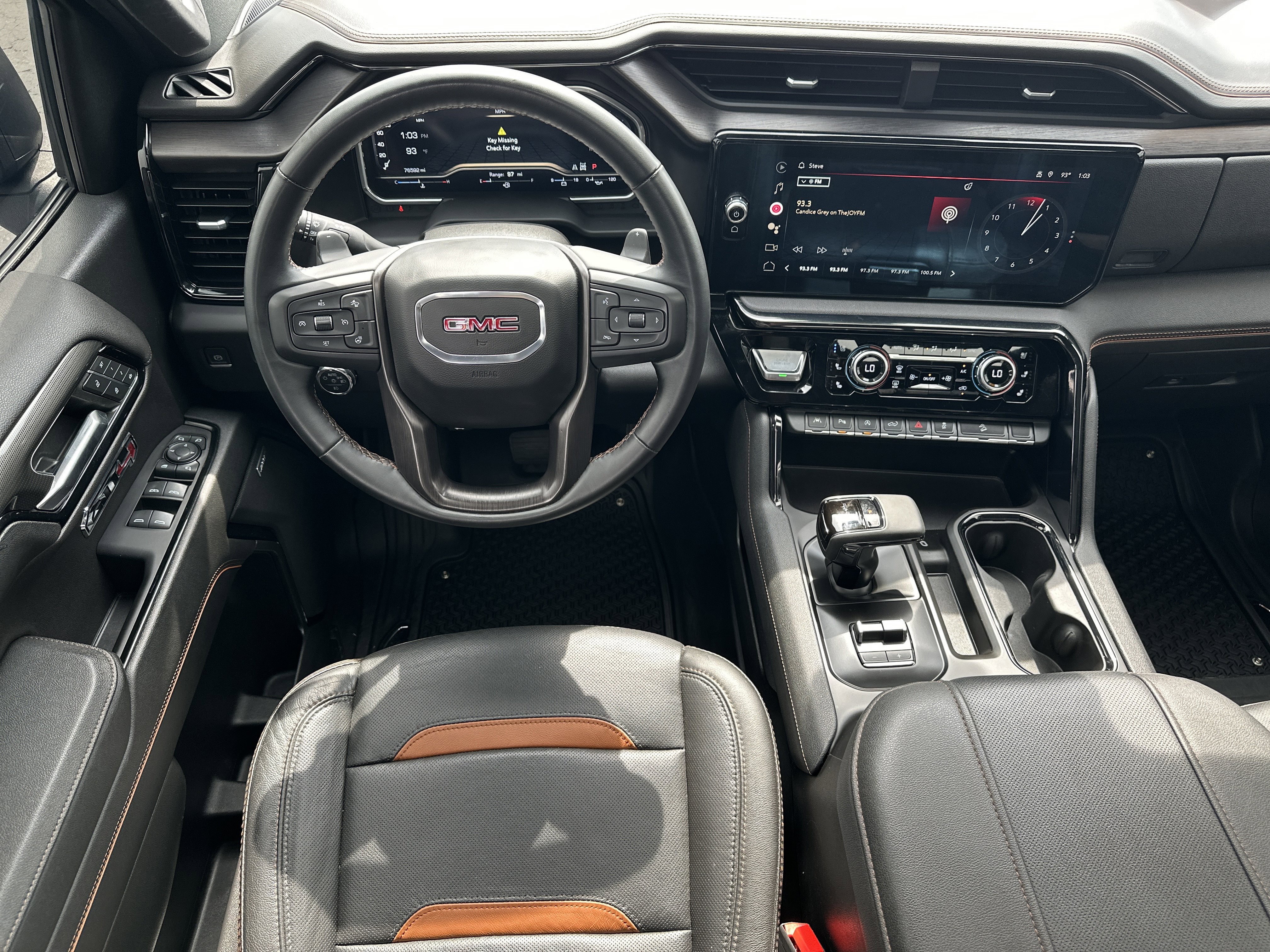 Used 2023 GMC Sierra 1500 AT4 w/ Technology Package image 24