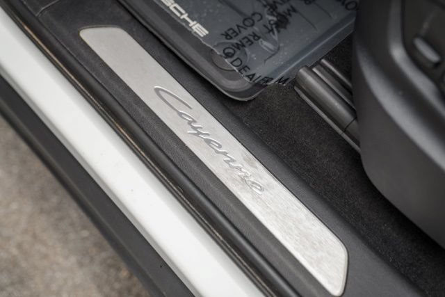 Used 2024 Porsche Cayenne AWD/4WD image 44
