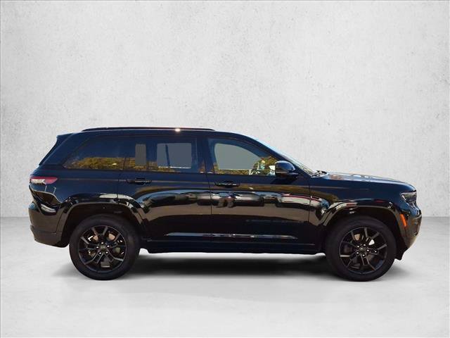 Used 2024 Jeep Grand Cherokee Limited 4xe AWD/4WD image 4