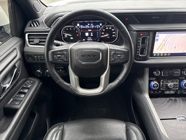 Used 2021 GMC Yukon XL Denali w/ Denali Ultimate Package AWD/4WD image 20