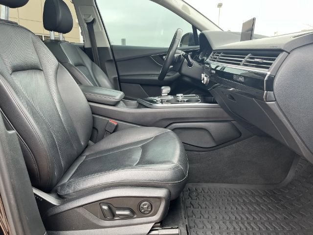 Used 2019 Audi Q7 3.0T Prestige w/ Prestige Package image 22
