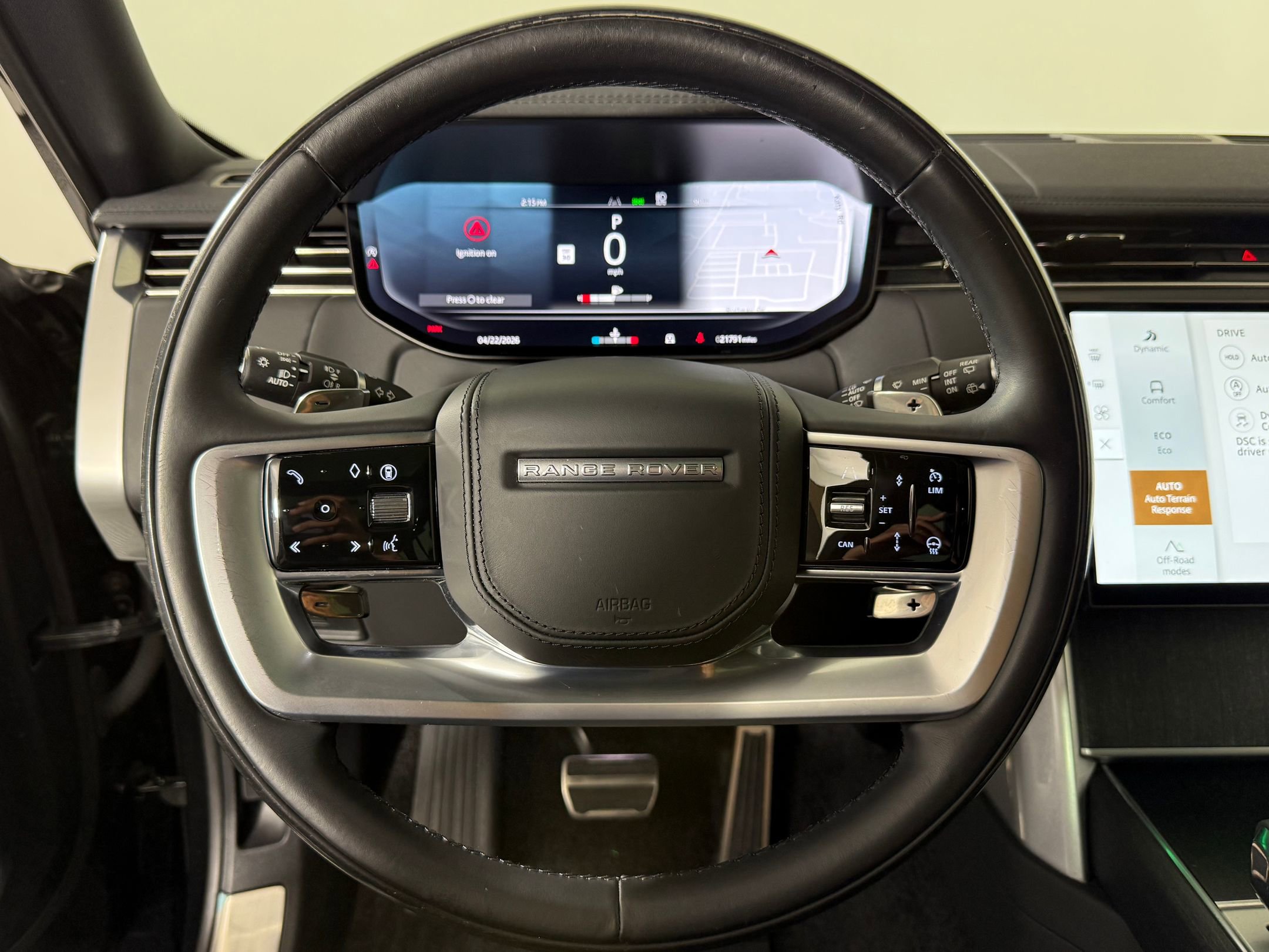 Used 2024 Land Rover Range Rover SE AWD/4WD image 17