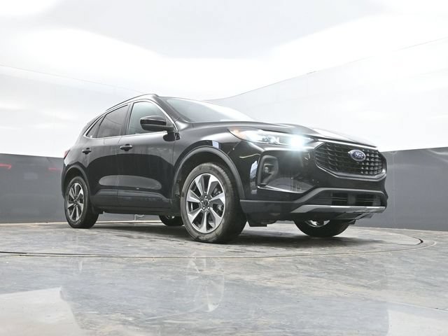 Used 2024 Ford Escape Platinum AWD/4WD image 47