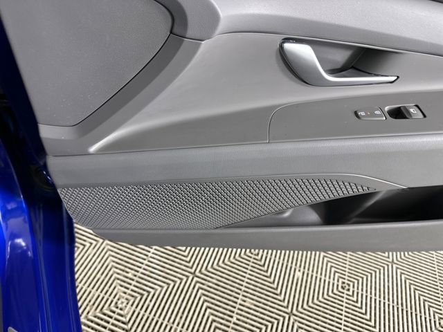 Certified 2025 Hyundai Elantra Sport image 58