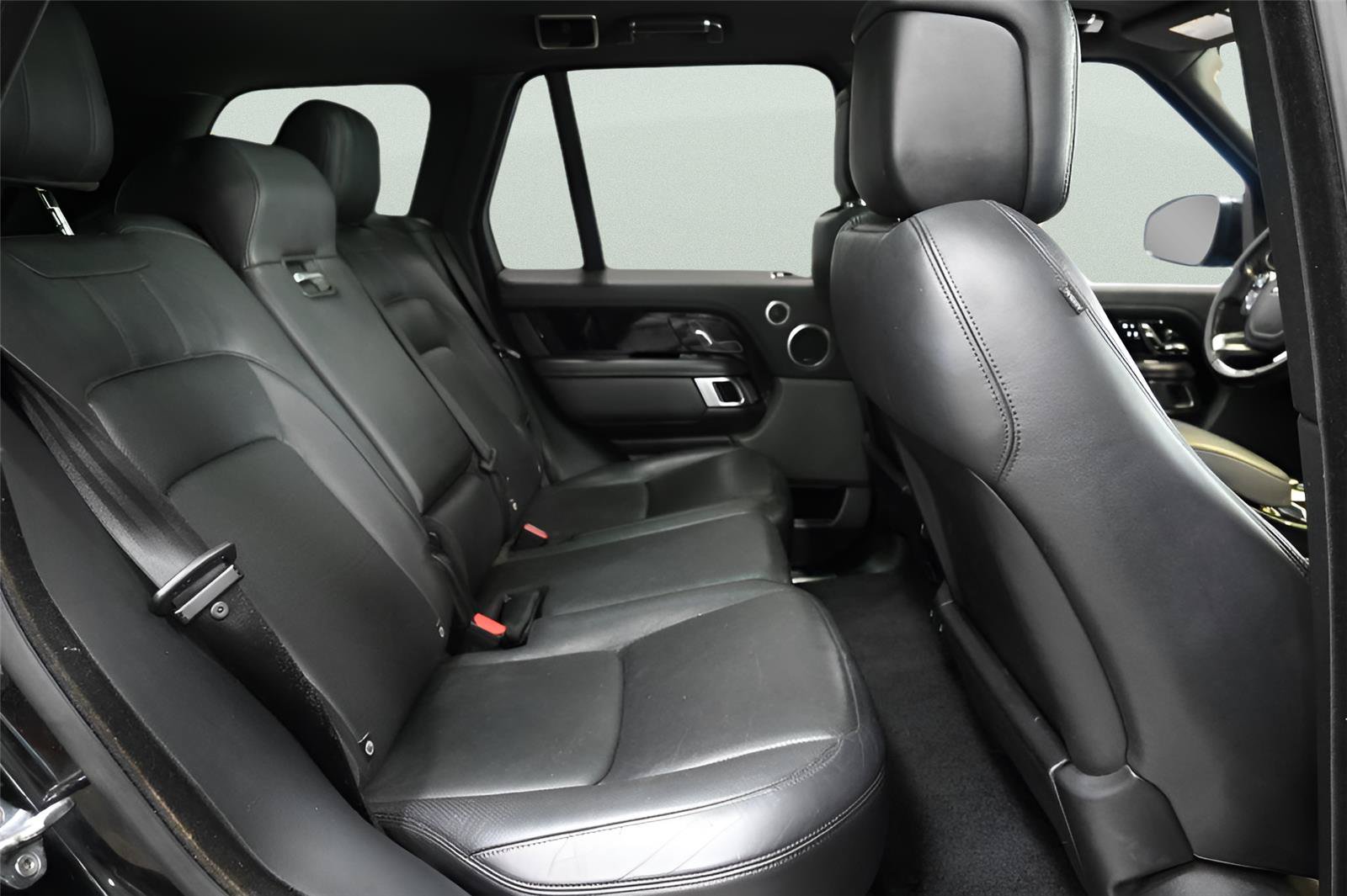 Used 2019 Land Rover Range Rover HSE AWD/4WD image 18