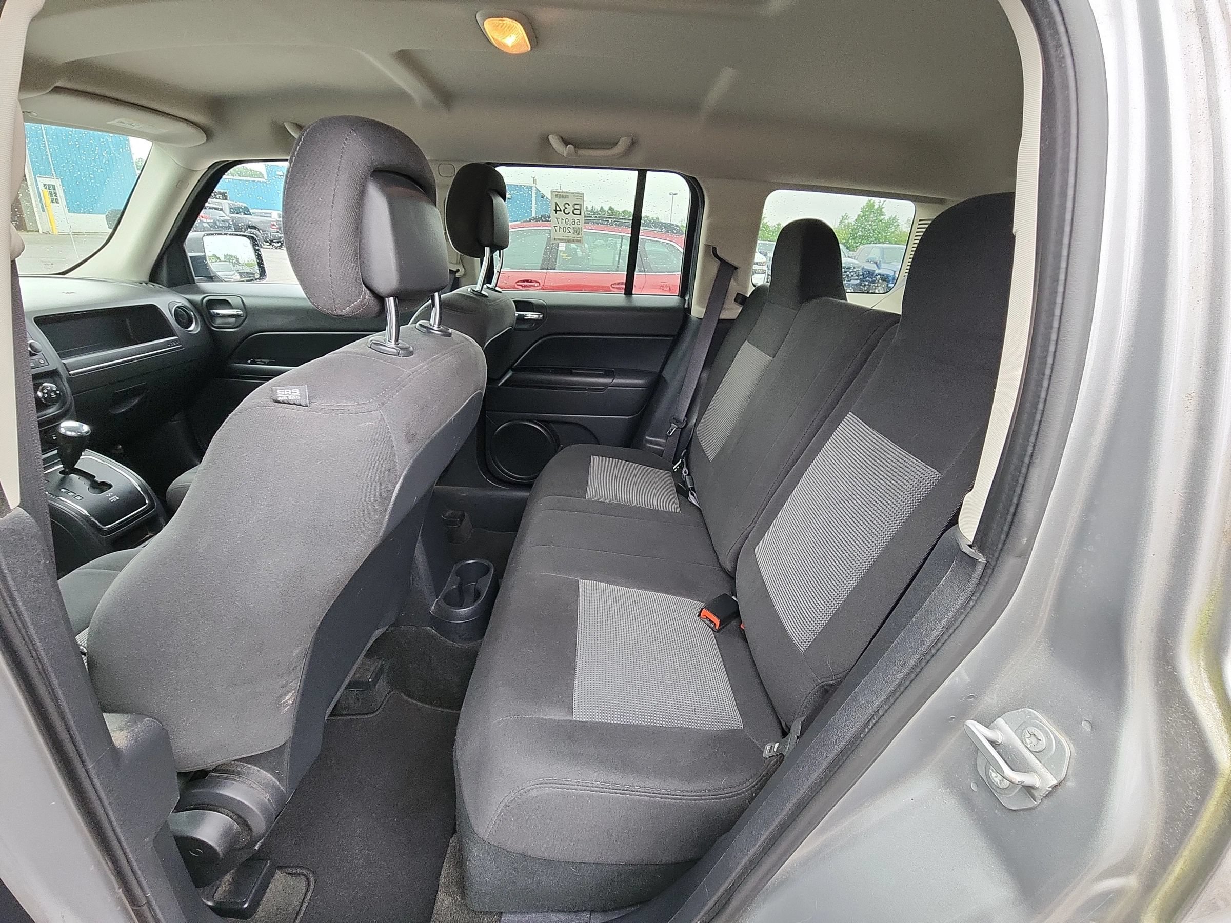 Used 2017 Jeep Patriot Sport w/ Power Value Group AWD/4WD image 4