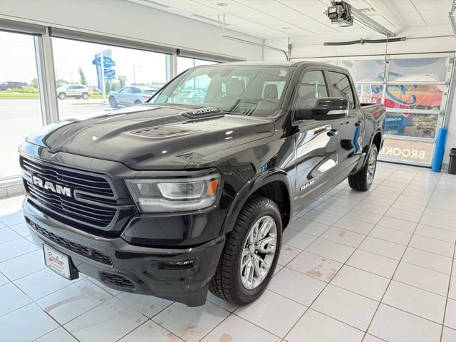 Used 2022 RAM 1500 Laramie w/ Sport Appearance Package image 4