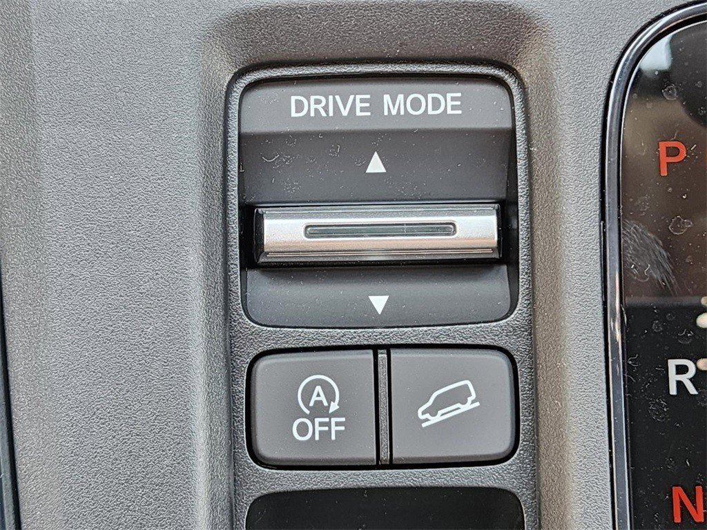 Used 2025 Honda CR-V EX-L image 31