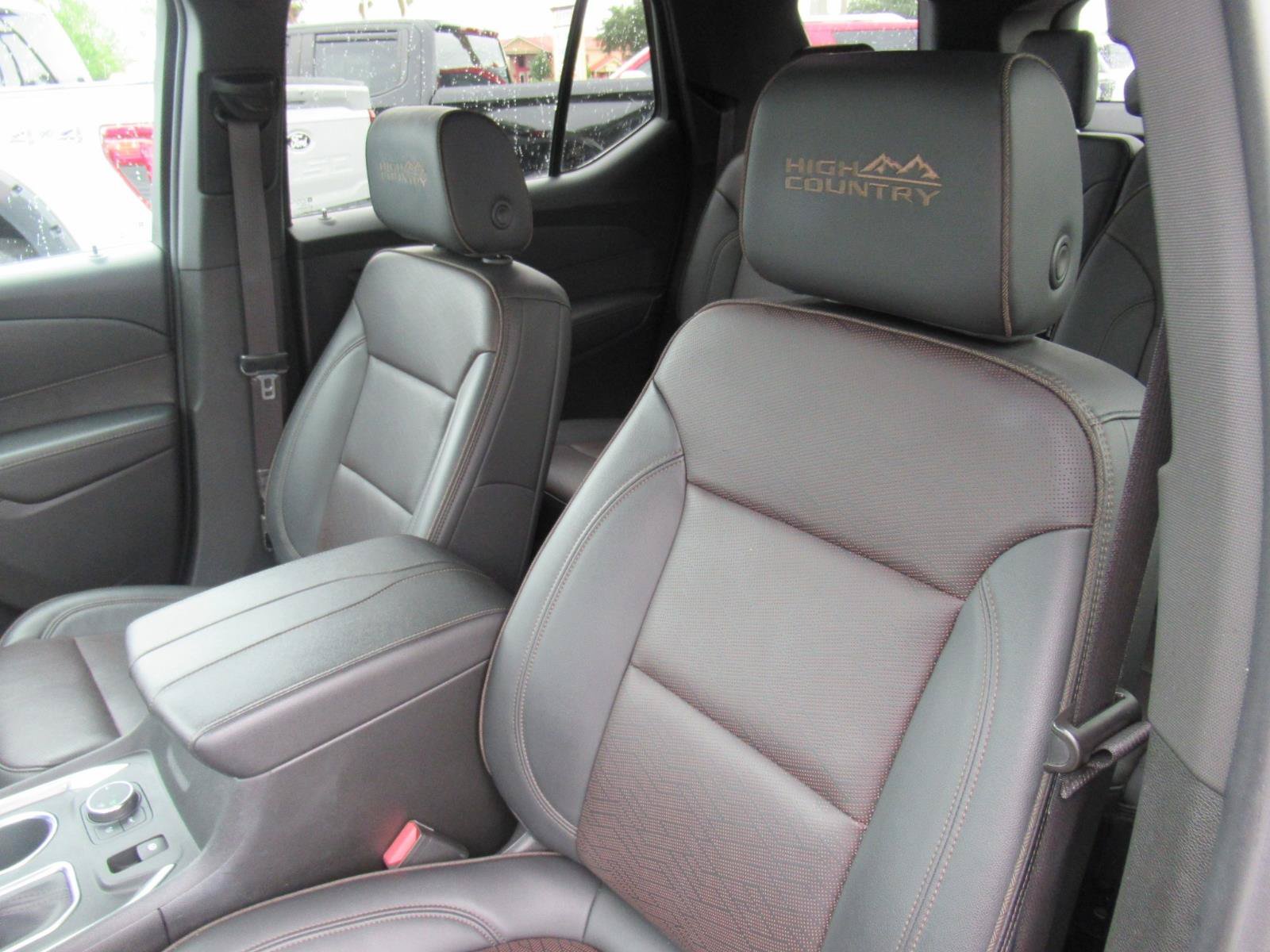 Used 2022 Chevrolet Traverse High Country FWD image 20