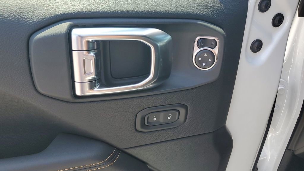 New 2025 Jeep Wrangler Sahara image 23