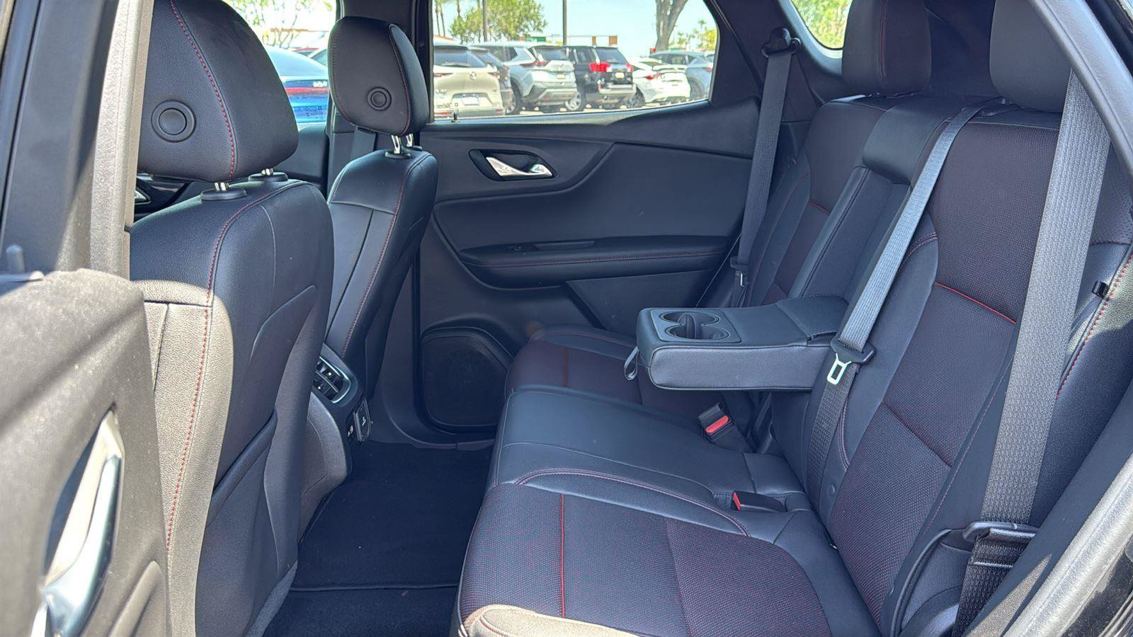 Used 2025 Chevrolet Blazer RS AWD/4WD image 23