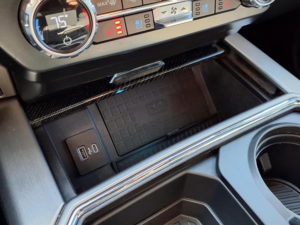 Used 2022 Ford F250 Platinum image 16