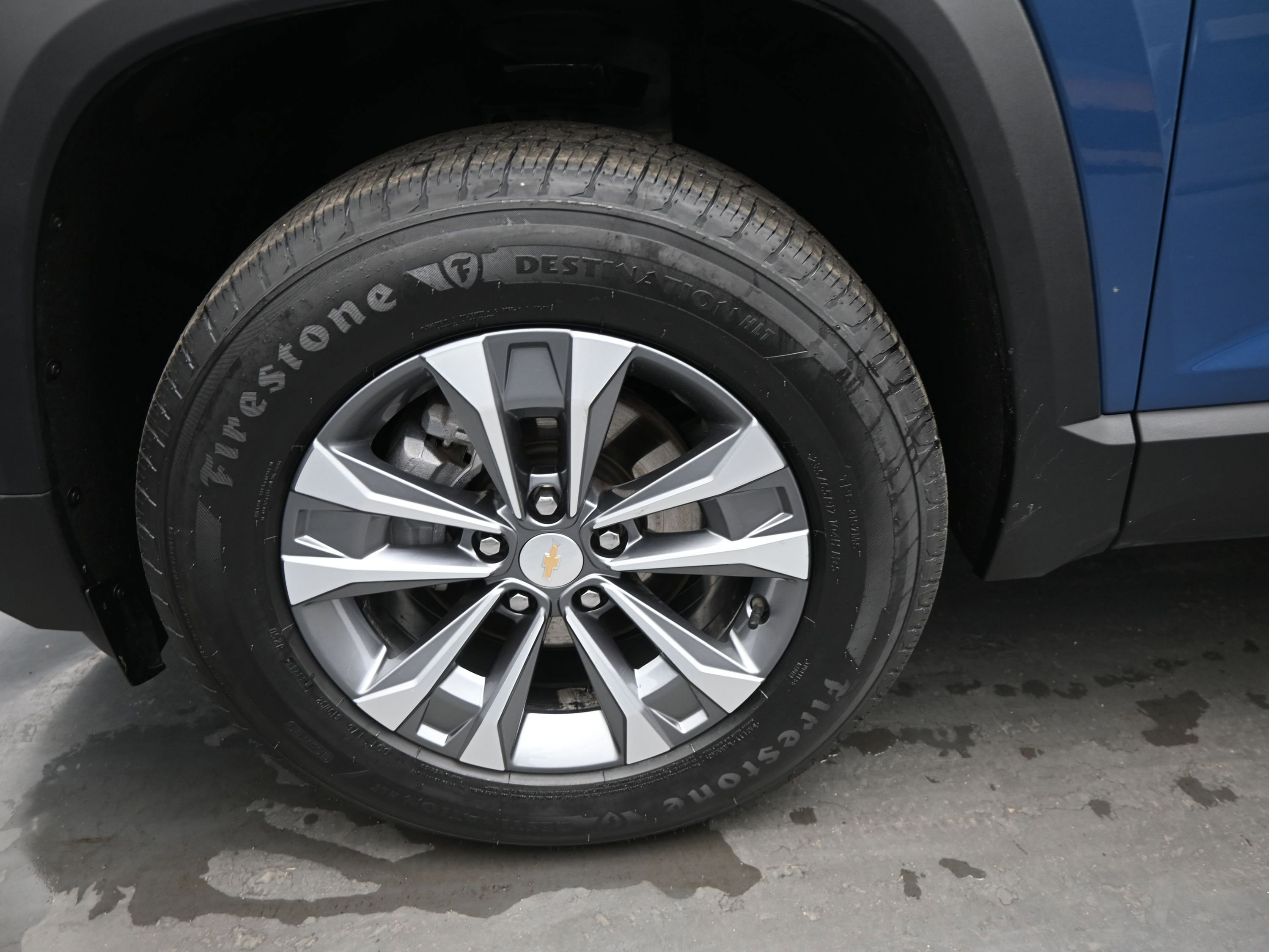 Certified 2025 Chevrolet Equinox LT FWD image 11