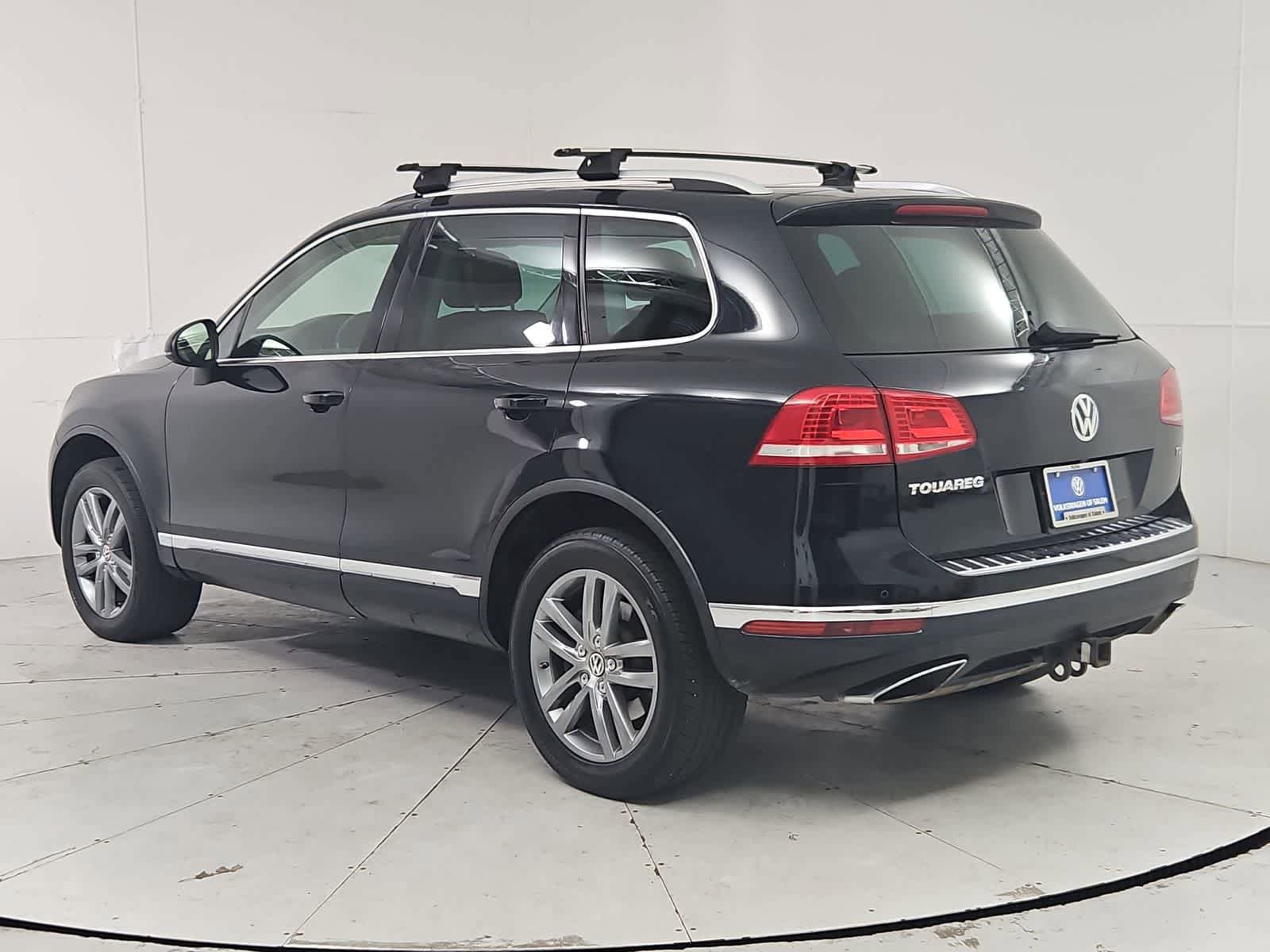 Used 2015 Volkswagen Touareg TDI AWD/4WD image 4