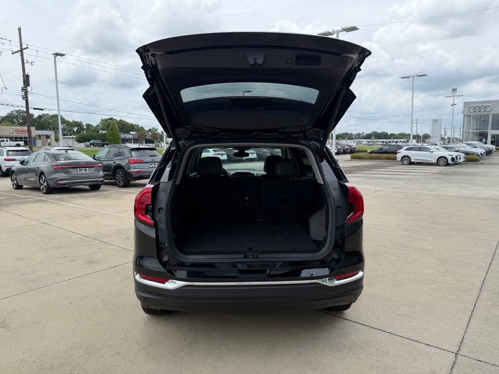 Used 2024 GMC Terrain SLT FWD image 22