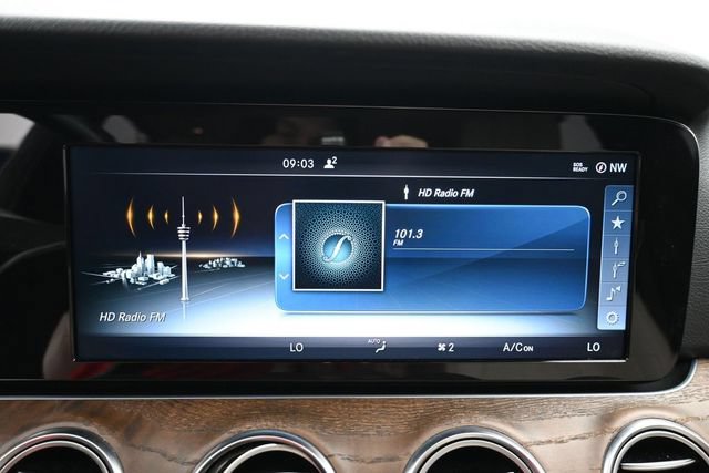 Used 2017 Mercedes-Benz E 300 4MATIC image 21